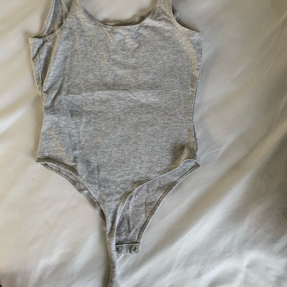 Light gray bodysuit - Picture 2 of 2